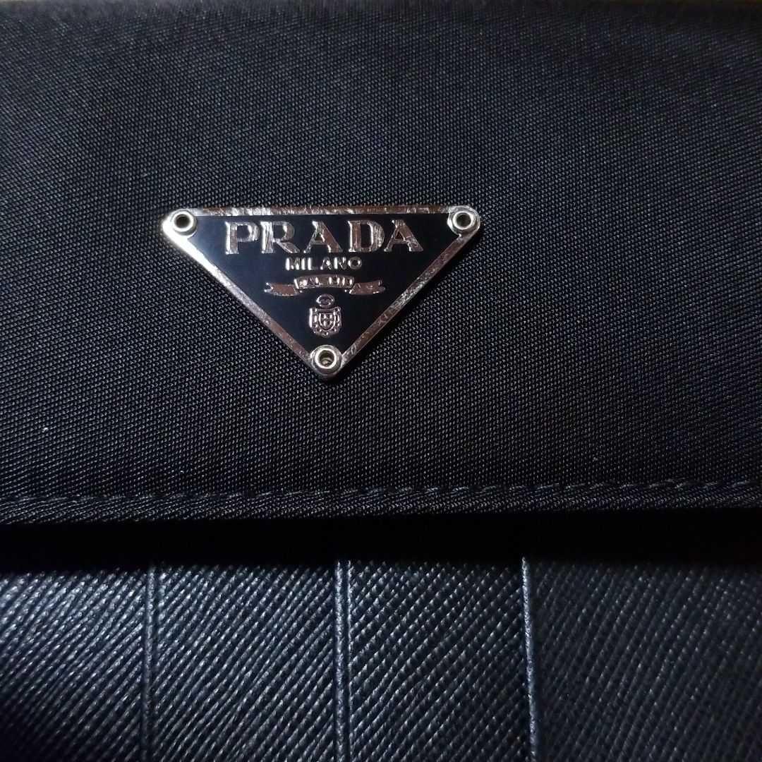 【クラシック】PRADA　プラダ　3つ折り財布　ブラック　ケース付き　新品未使用