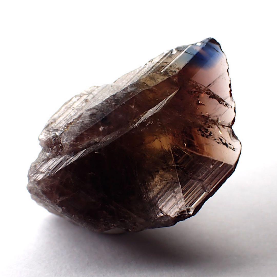 【パキスタン/スカルドゥ産】ブルーティントアキシナイト