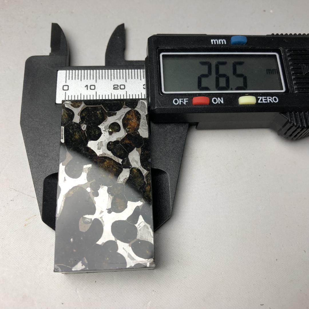 パラサイト隕石 隕石　石鉄隕石　セリコ隕石 美品　重さ約72ｇ　台付