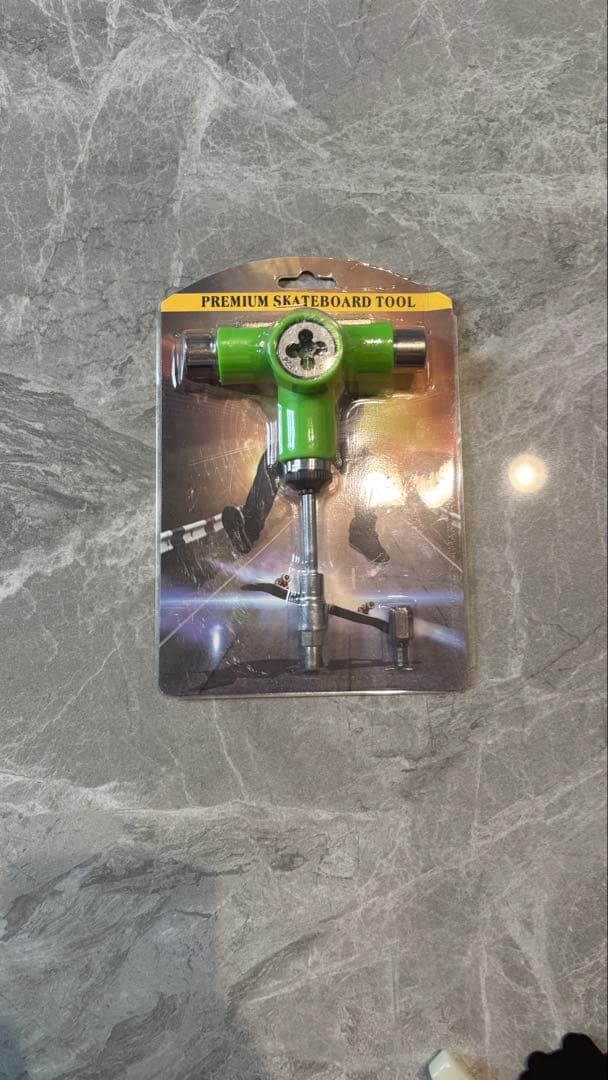 DGK Rodrigo TX スケートボード　スケボー　デッキ　8.0インチ