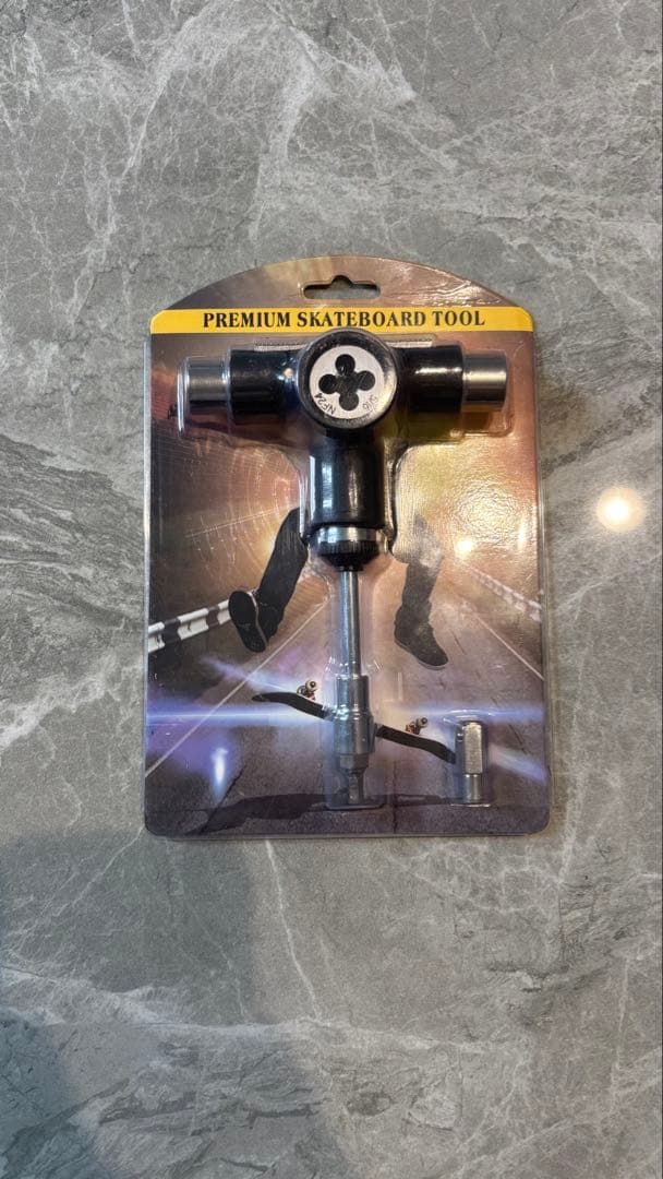 DGK Rodrigo TX スケートボード　スケボー　デッキ　8.0インチ