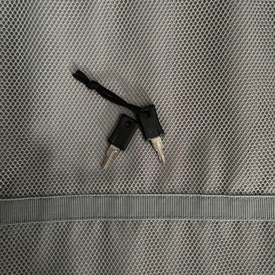 無印良品 キャリーケース スーツケース 36Lくらい 赤 機内持ち込みサイズ