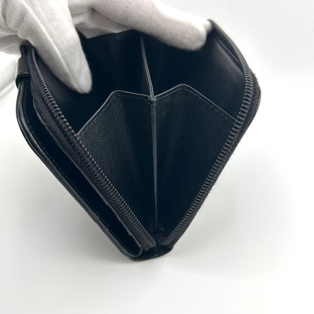 極上美品・保証書付　PRADA 二つ折り　三角プレート　サフィアーノ　ブラック