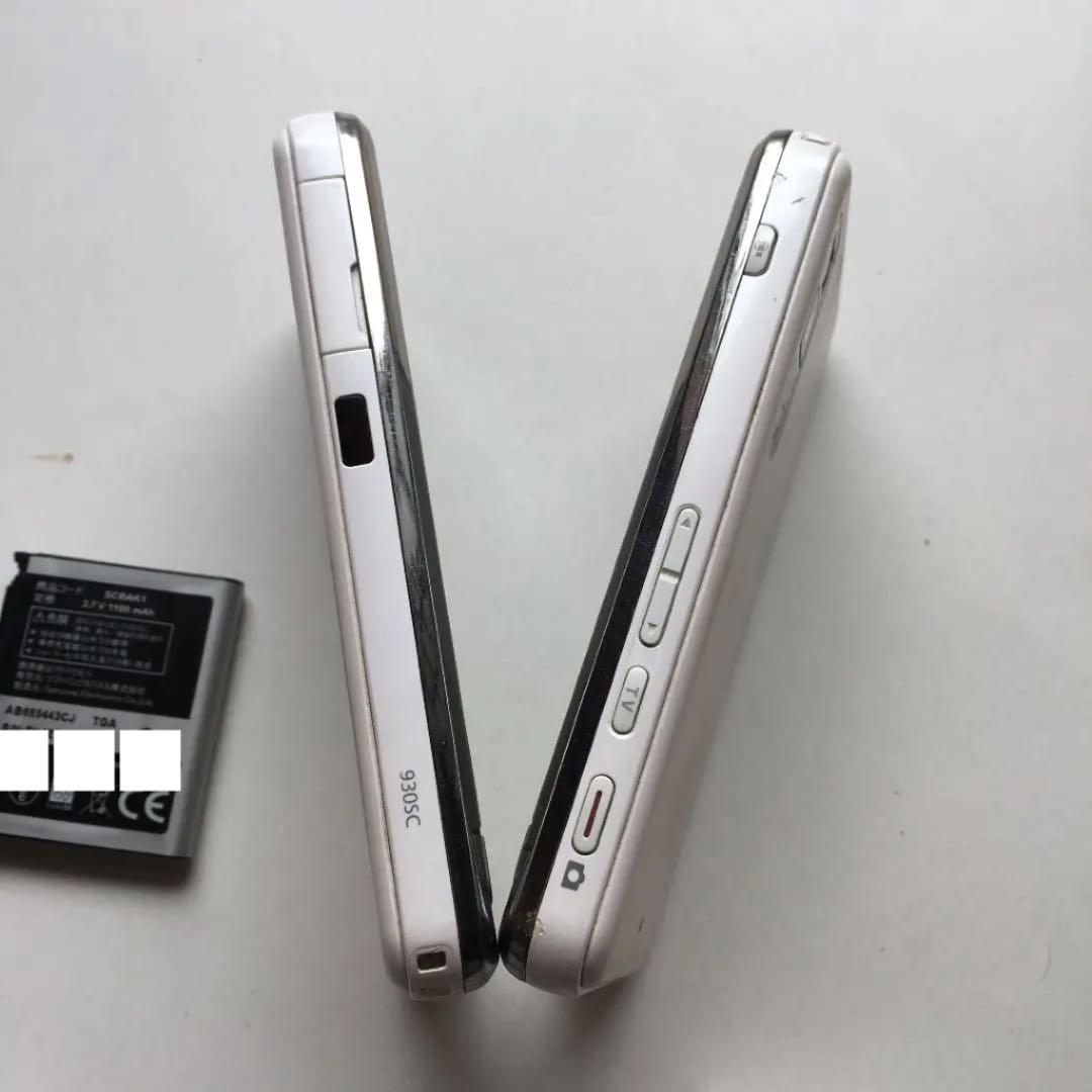 0275　　930SC ソフトバンク ケータイ 2台、電池4個(新品2個)