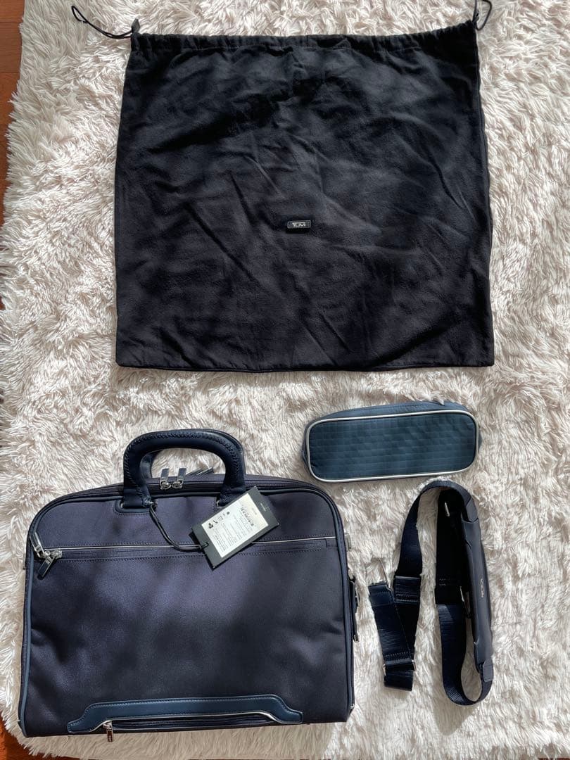 [新品タグ付]Tumi ビジネスバッグ ネイビーメンズ