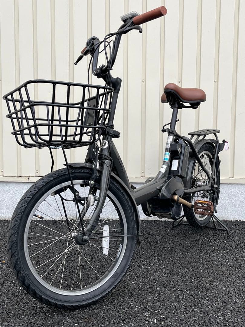 ブリヂストン　電動アシストファットバイク　ビッケポーラーベースセミファットタイヤ