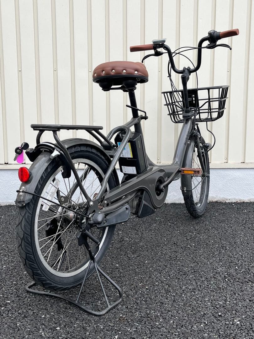 ブリヂストン　電動アシストファットバイク　ビッケポーラーベースセミファットタイヤ