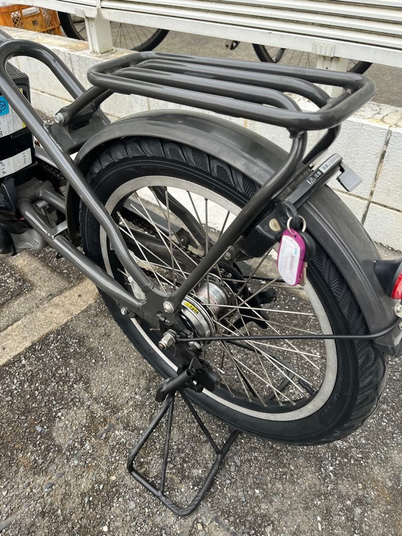 ブリヂストン　電動アシストファットバイク　ビッケポーラーベースセミファットタイヤ