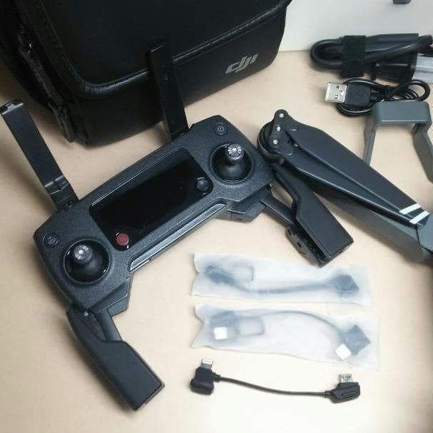 ドローン DJI Mavic Pro (バッグ付属)