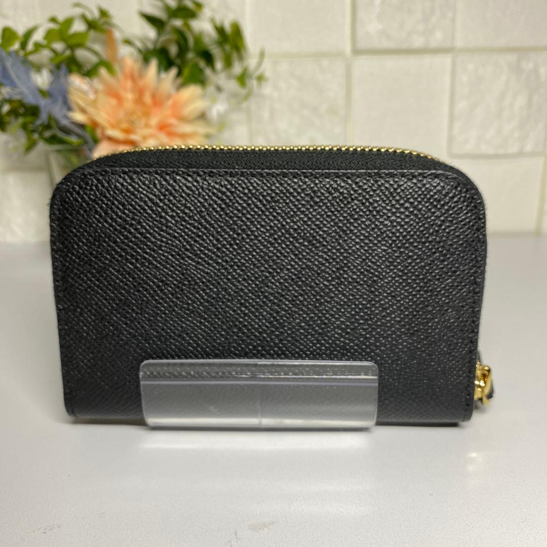 超美品 Ferragamo ヴァラ リボン ケース ブラック カード