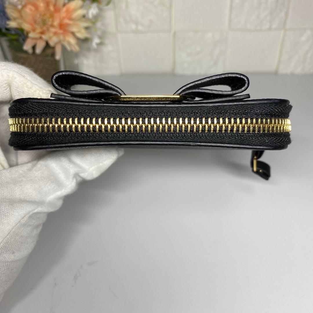 超美品 Ferragamo ヴァラ リボン ケース ブラック カード