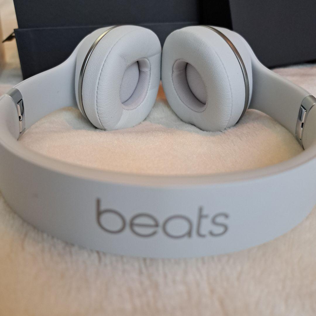 Beats solo3 wireless ホワイト