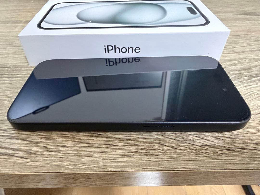 【美品】iPhone 15 128GB ブラック SIMフリー　バッテリー87%