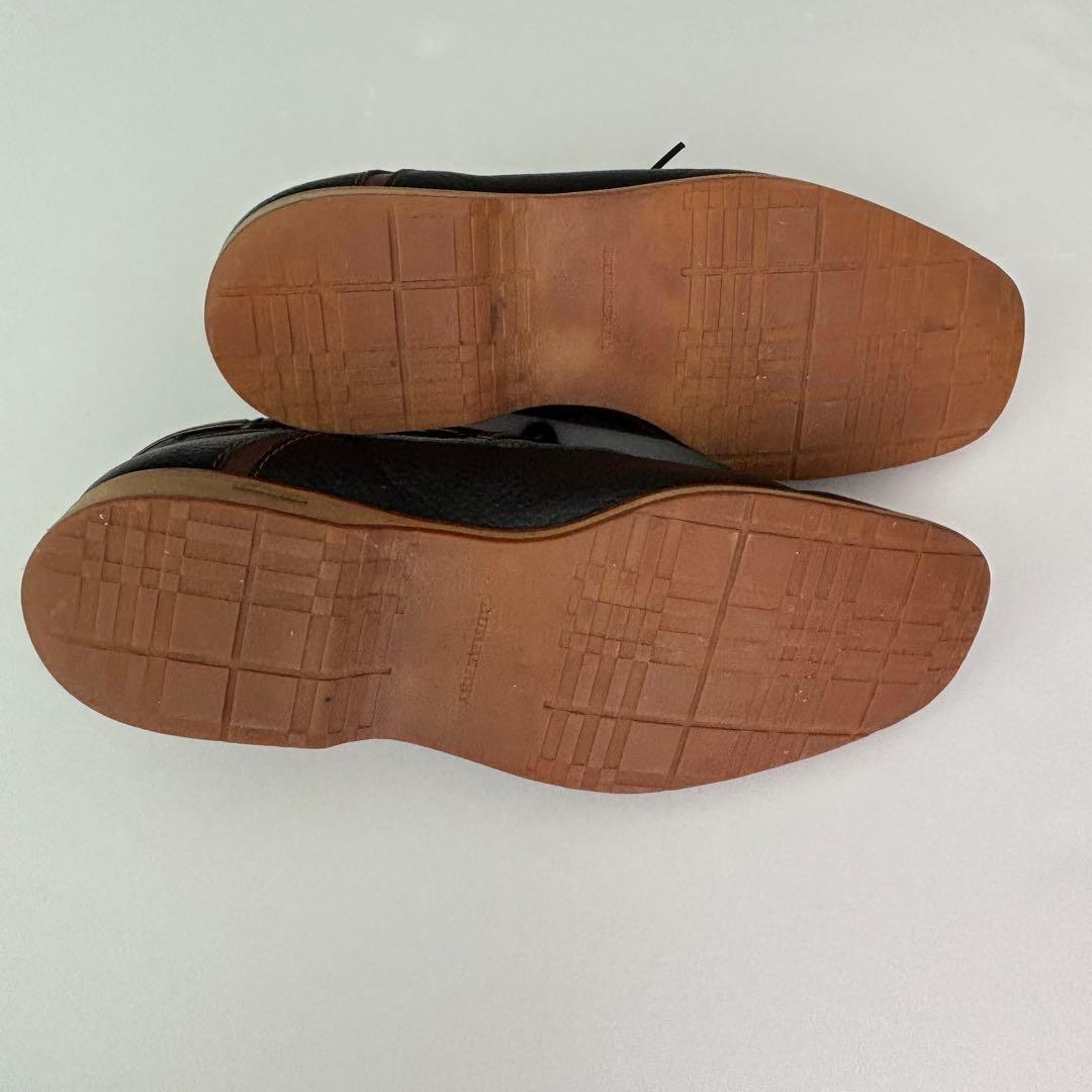 バーバリーロンドン デッキシューズ ネイビー レザー シボ革