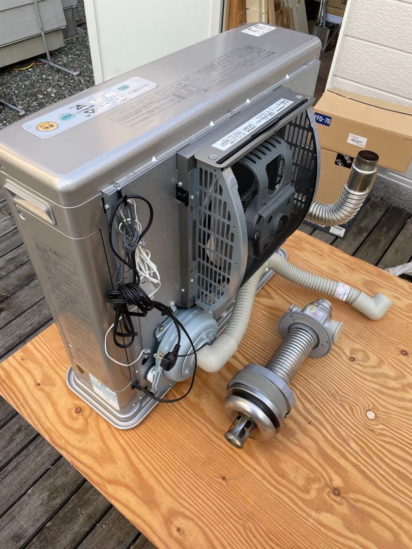 コロナ灯油ストーブ　FF-SG6814K