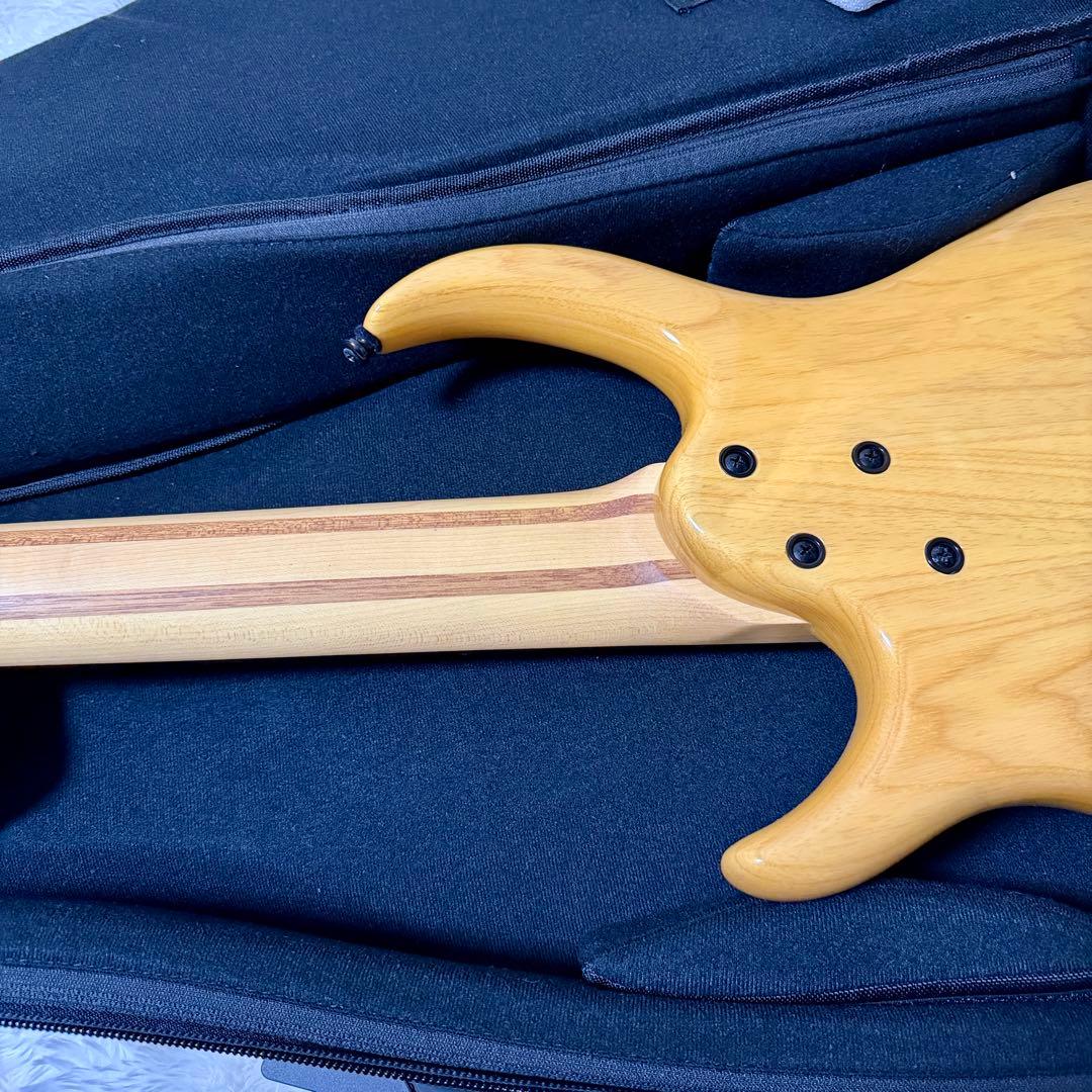 Sire M5 Ash-5NT エレキベース 専用ケース付 軽量