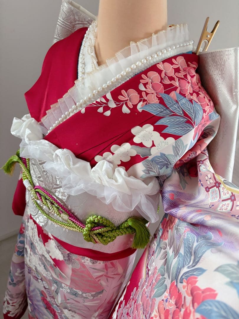 美品正絹振袖フルセット　姫　フリル　西陣織袋帯付き豪華赤い花柄　成人式