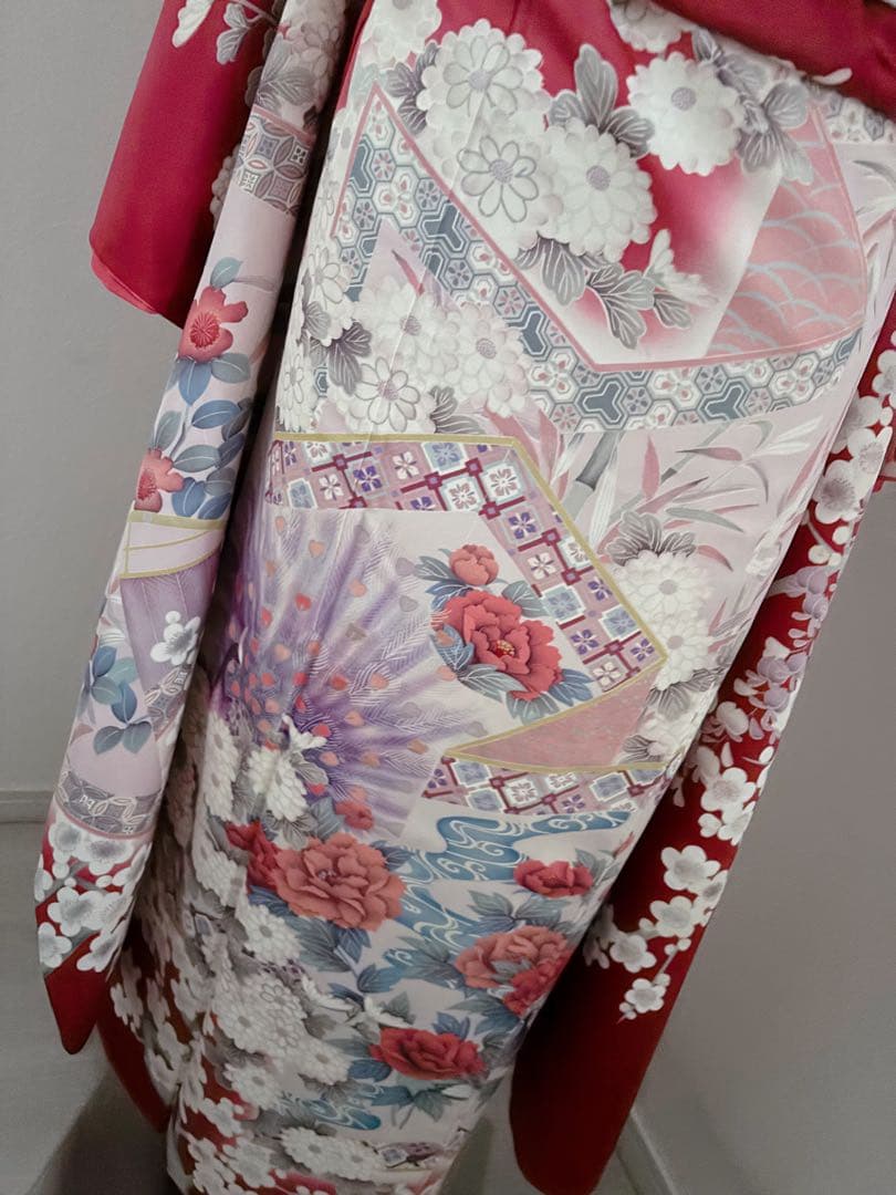 美品正絹振袖フルセット　姫　フリル　西陣織袋帯付き豪華赤い花柄　成人式