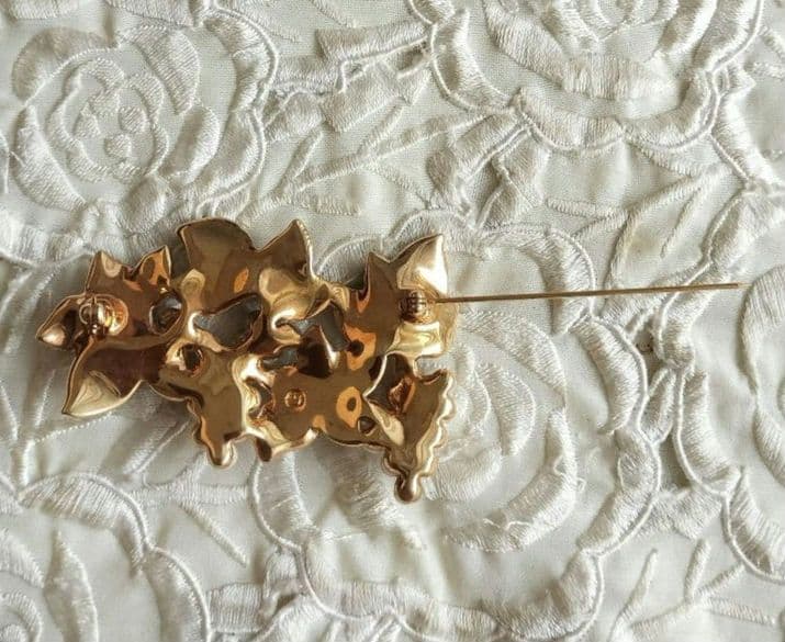 SWAROVSKI 葡萄ブローチfauxパール パヴェクリスタル エナメル 希少