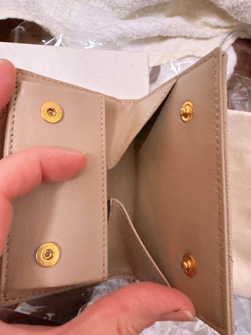 最終お値段サンローラン　三つ折り財布