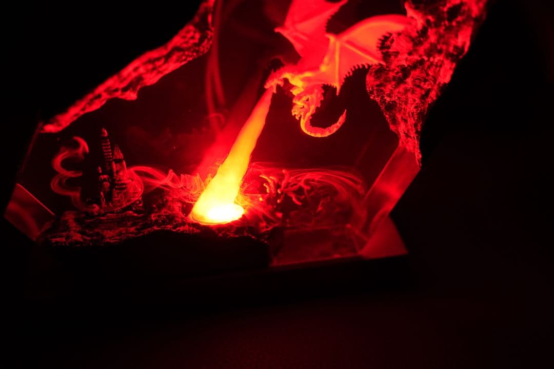 【迫力満点】ドラゴンの息吹 炎の城 レジンランプ 中世ファンタジー 騎士 冒険
