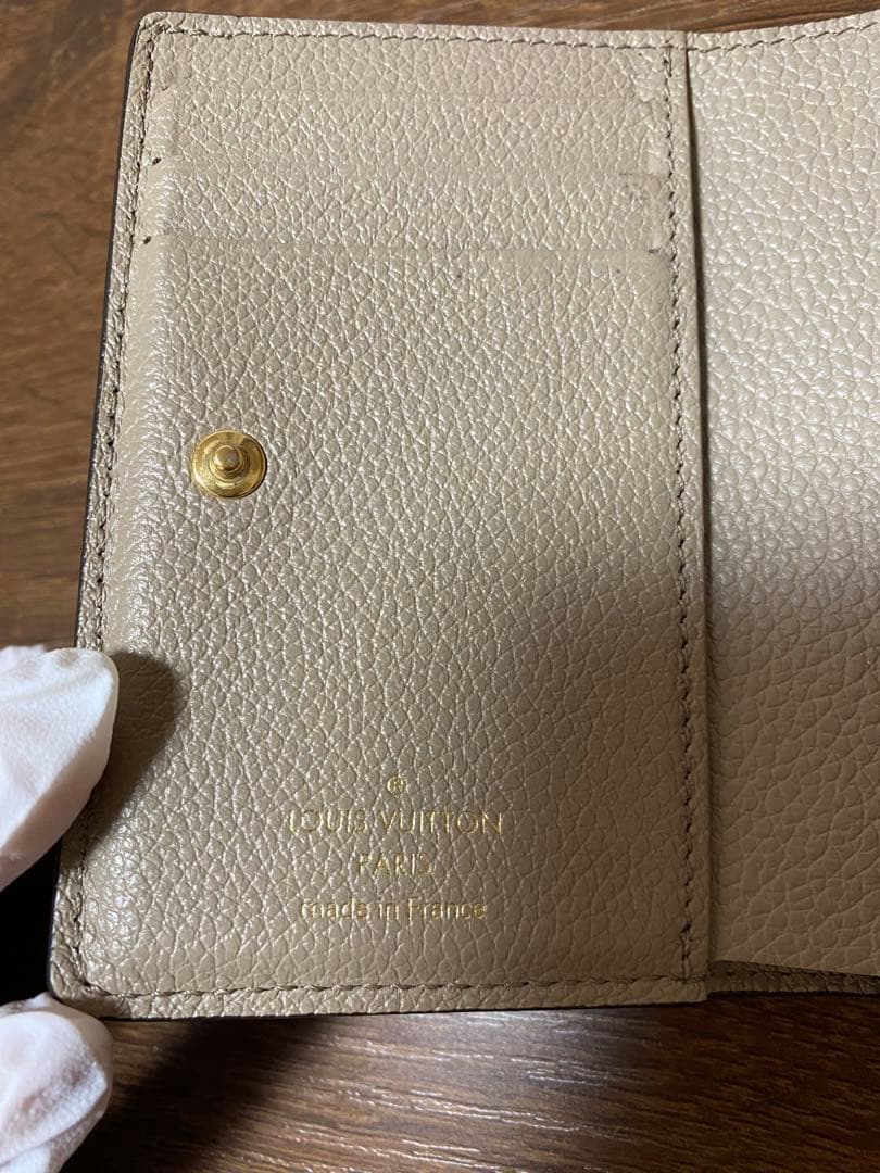 ルイヴィトン　モノグラム アンプラント ポルトフォイユ クレア 二つ折り財布