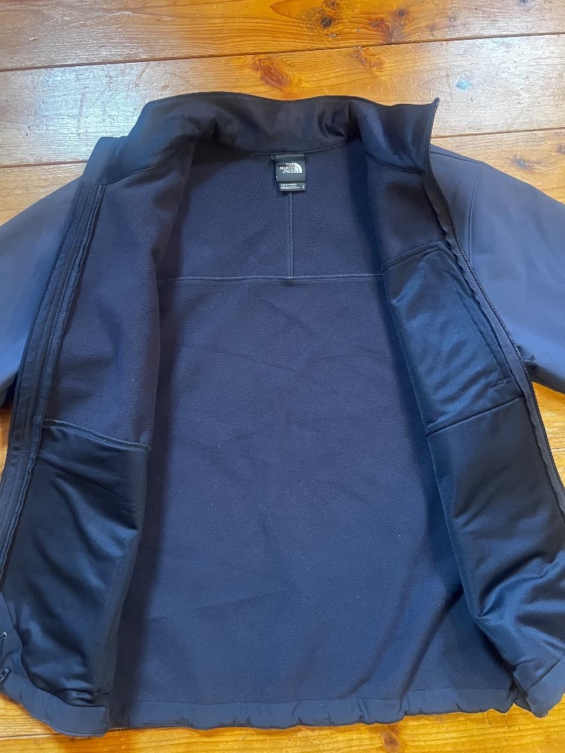 NORTH FACE ソフトシェルジャケット ブラック 美品 未使用 収納力◎