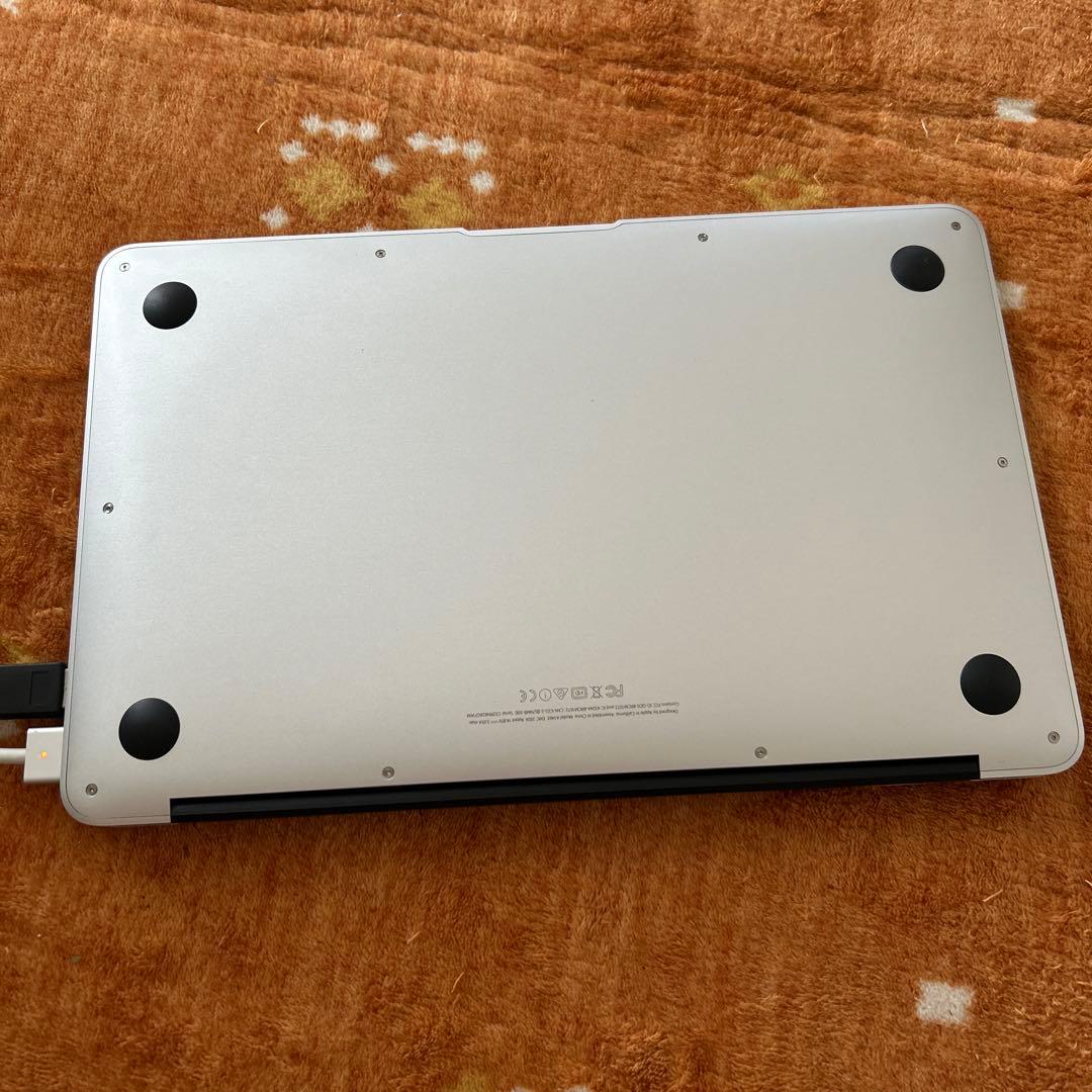 MacBook Air 2015 A1465 11インチ　メモリ4GB