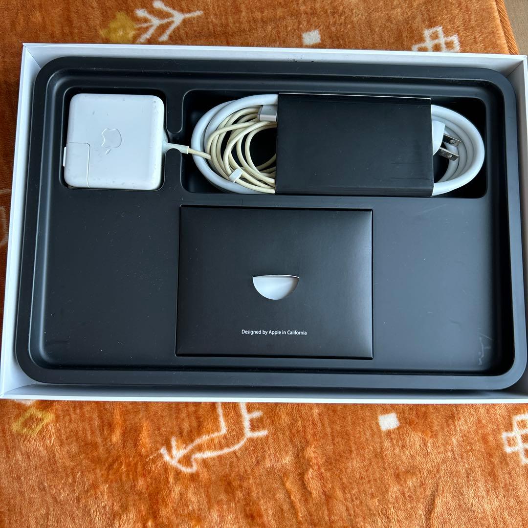 MacBook Air 2015 A1465 11インチ　メモリ4GB