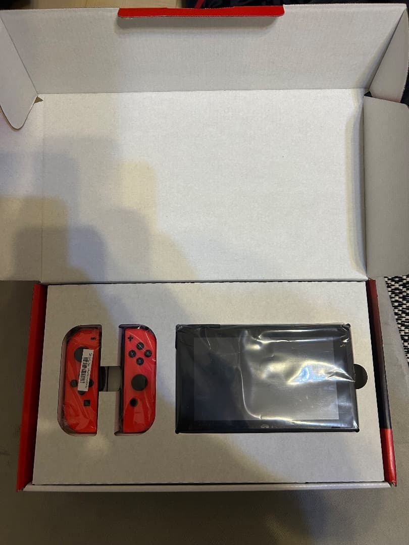 M*e様 Nintendo Switch ネオンオレンジ/ブルー　ジョイコン+1