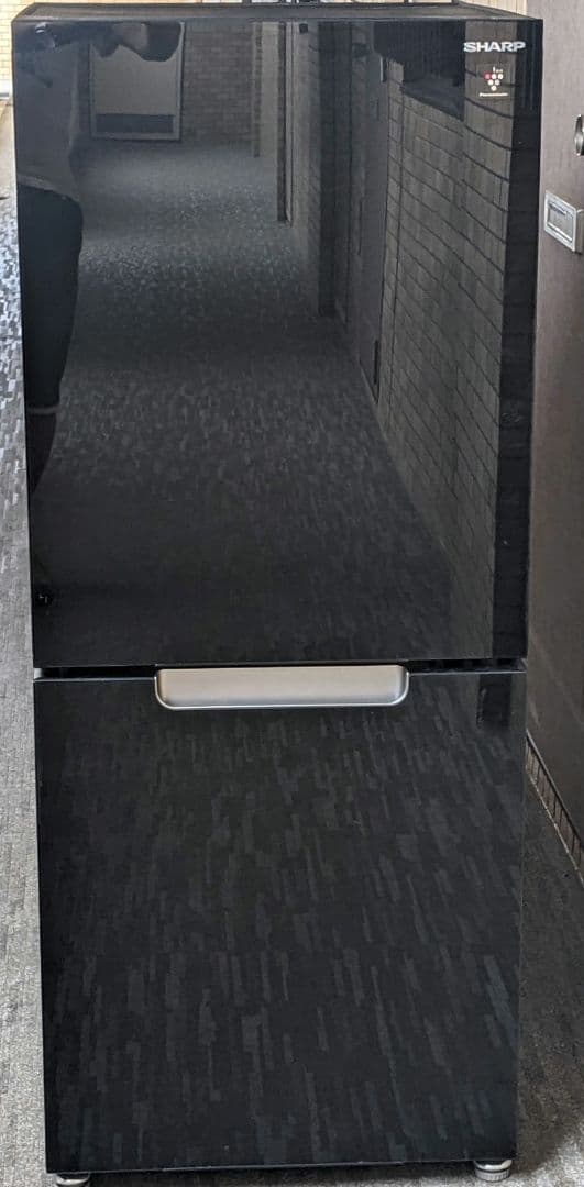 ★2022年製 152L 冷凍冷蔵庫 【SJ-GD15H-B】ピカピカの黒♫