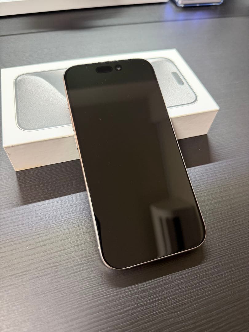 【美品】iPhone 15 Pro 128Gホワイトチタニウム