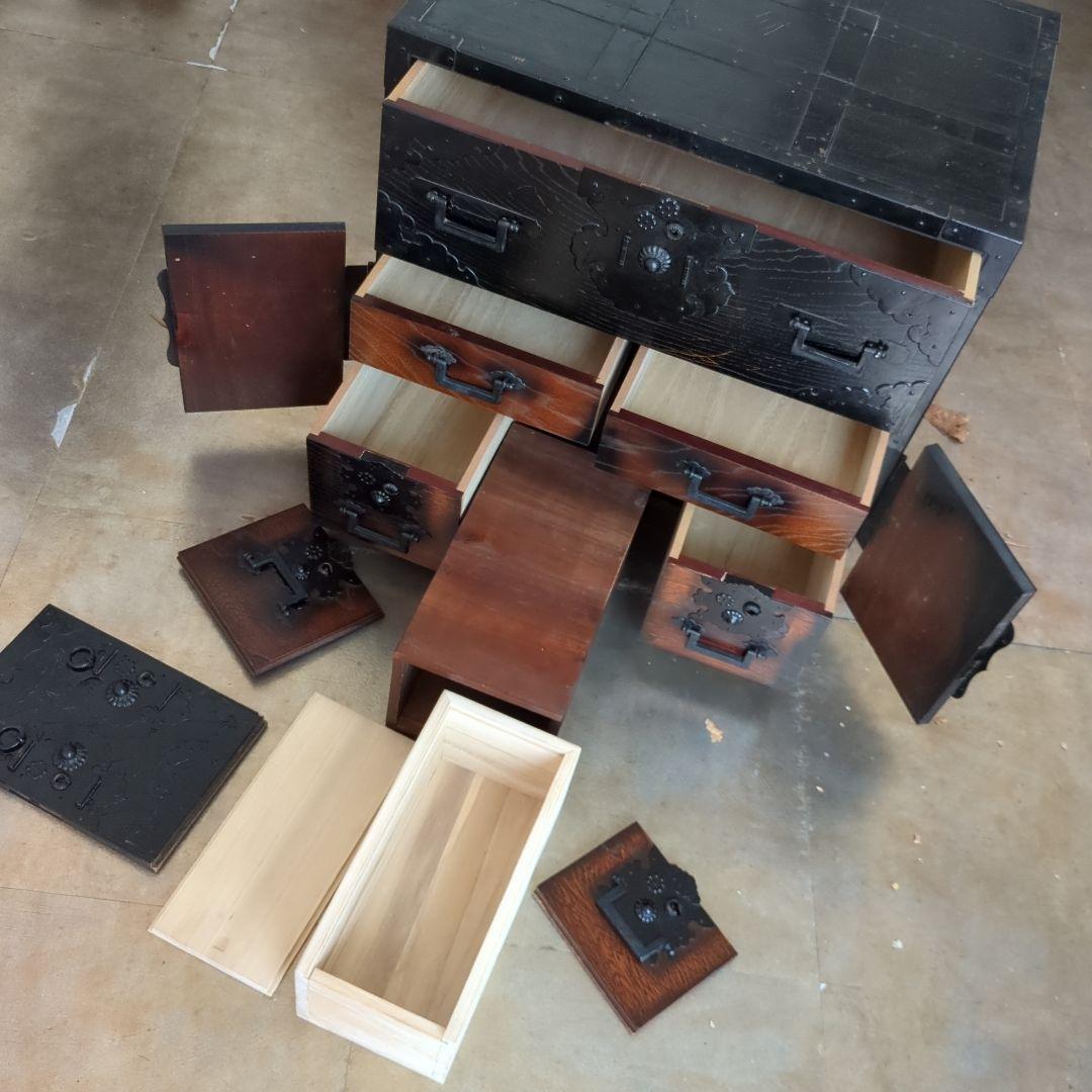 れいちゃん 箪笥 古材 古金具 引き出し 隠し箱 手提げ 飾り棚