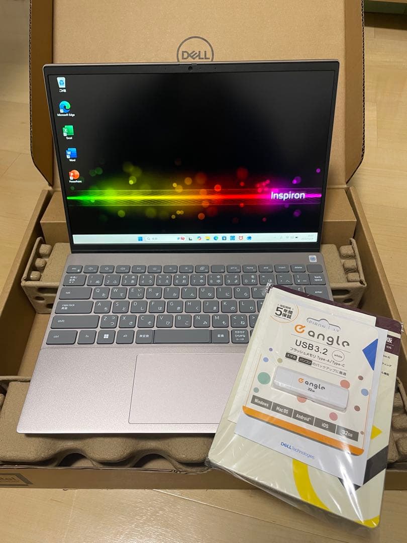 「美品」Dell Inspiron 13 Ultra7 16GB SSD 1TB