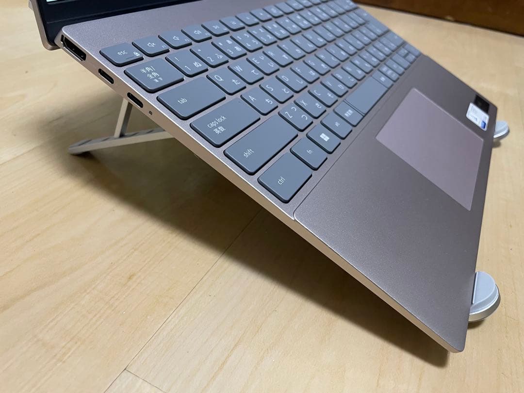 「美品」Dell Inspiron 13 Ultra7 16GB SSD 1TB