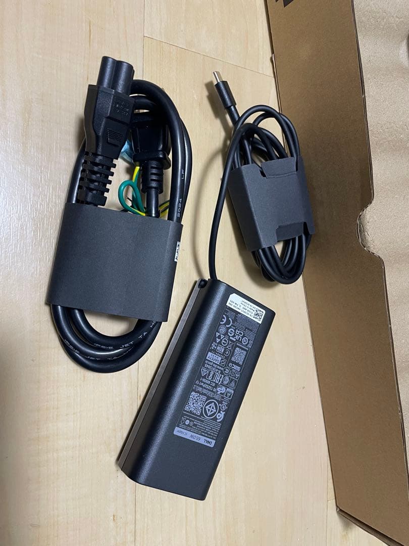 「美品」Dell Inspiron 13 Ultra7 16GB SSD 1TB