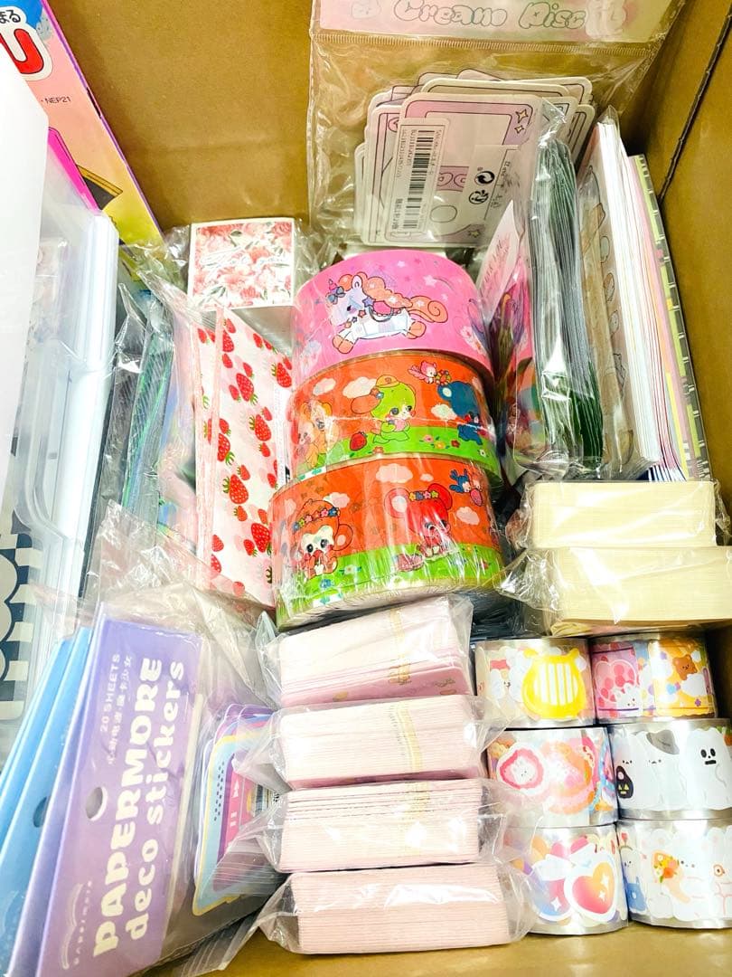 紙モノ♡コレクション整理品♡紙モノ大量まとめ売り♡印刷物セット♡シール♡箱売り