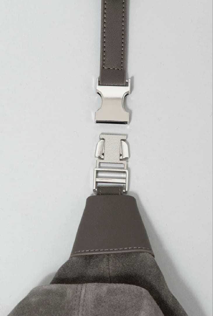 LiSALiSAashiyaリサリサ芦屋　2WAYスウェードバッグ