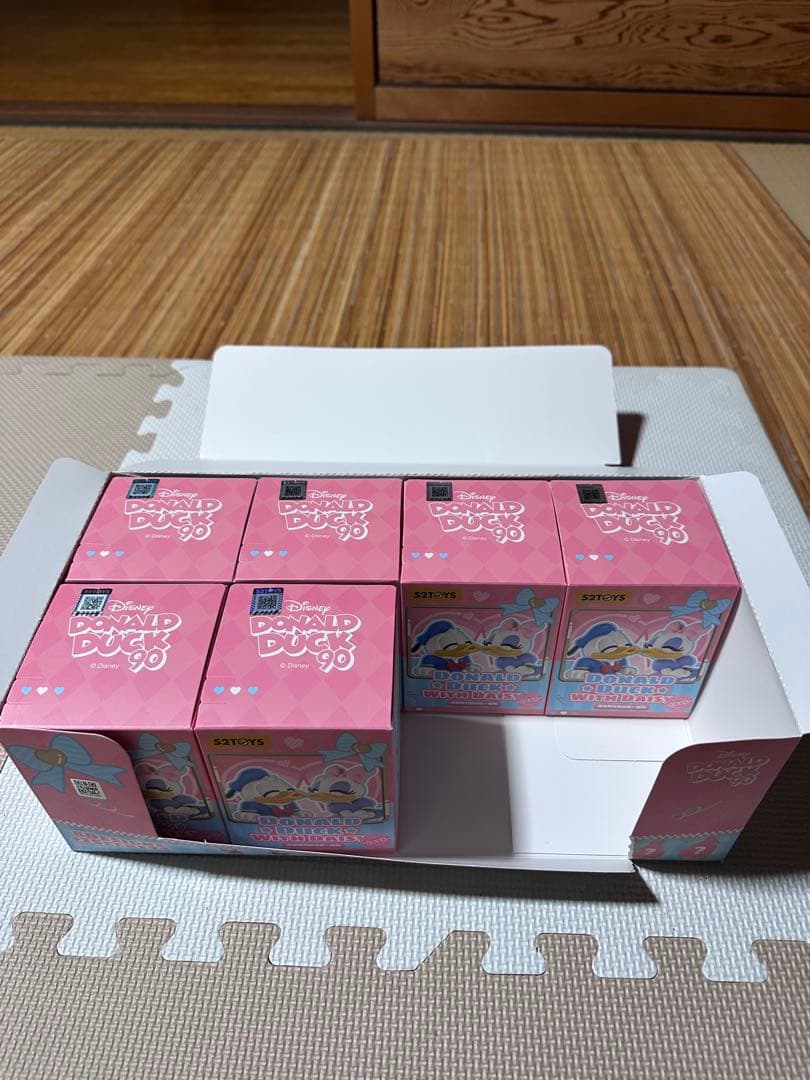 52toys ドナルドダックウィズデイジー　新品未開封ボックス　6個