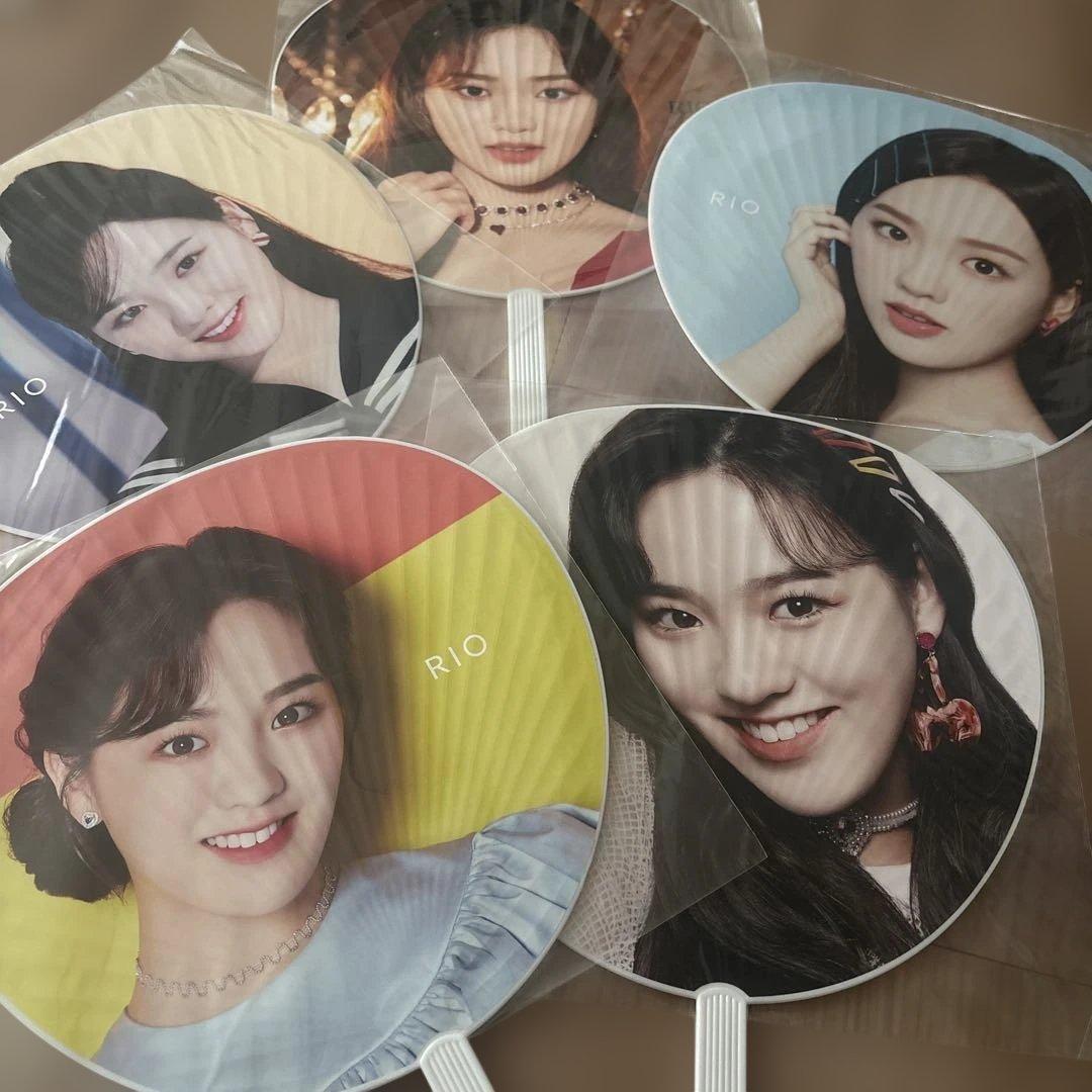 NiziU うちわケース リオ