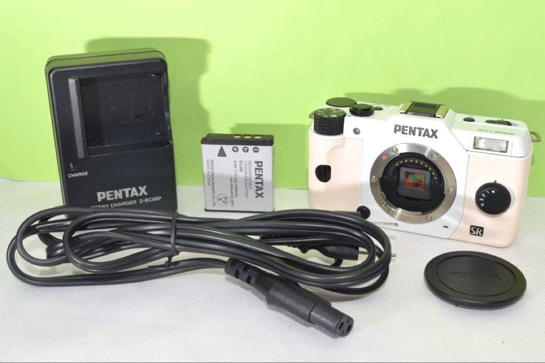 PENTAX Q10 ホワイト ☆送料無料☆