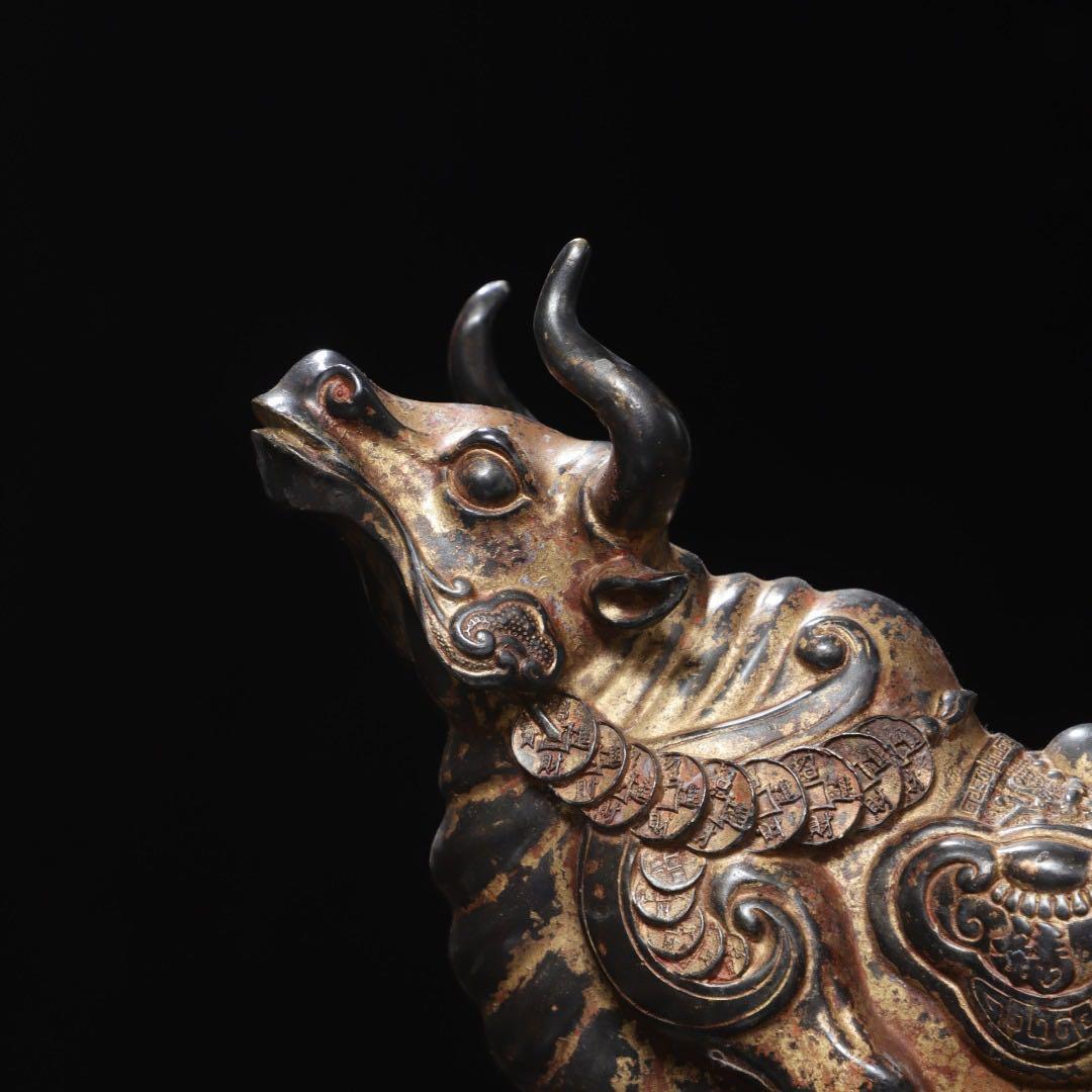 旧蔵　牛の彫刻　銅製　富貴　幸運　家業繁栄