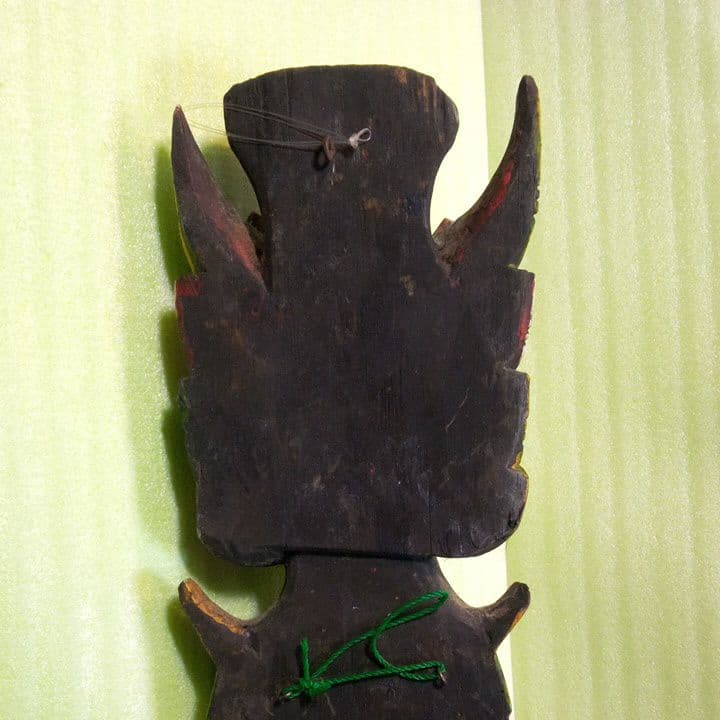 民族像　 壁掛け　オブジェ　木製　木彫り　雑貨　インテリア　エスニック　魔除け