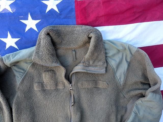 米軍実物　ポーラテックフリースジャケット　M-R　コヨーテ ECWCS　150