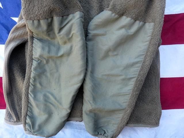 米軍実物　ポーラテックフリースジャケット　M-R　コヨーテ ECWCS　150