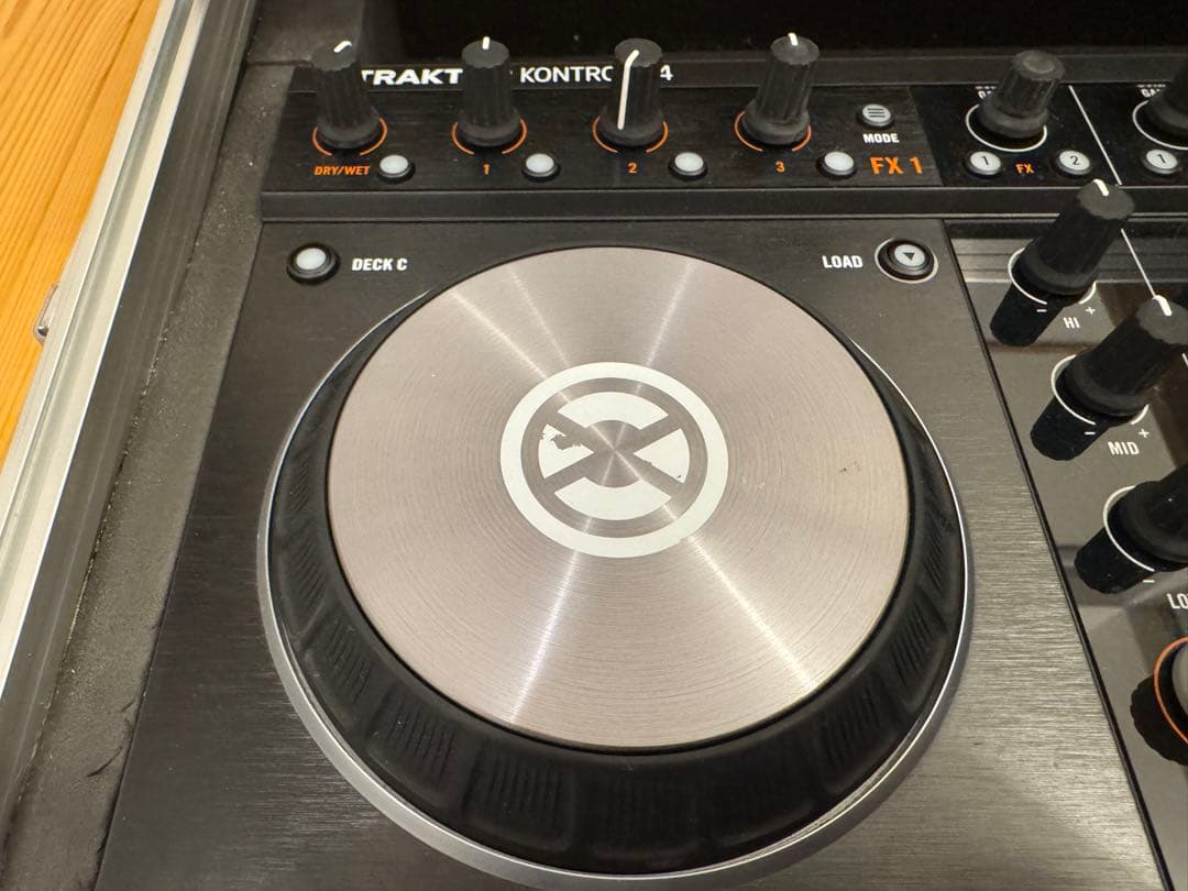 TRAKTOR KONTROL S4 mk2 DJコントローラー