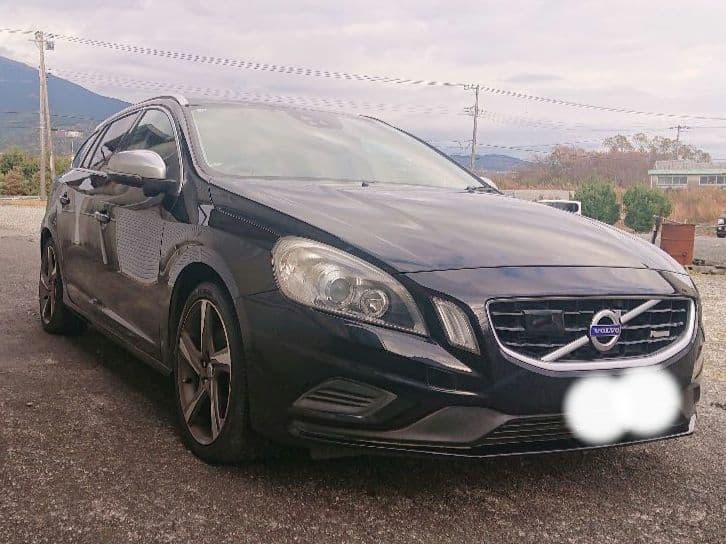 ボルボ V60 T4 Rデザイン 黒革 18インチAW ナビ