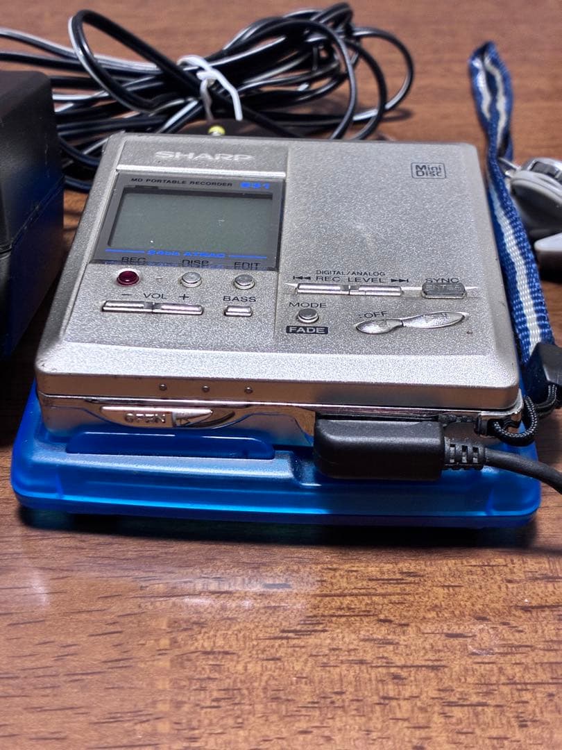 録音可！SHARP MDポータブルレコーダー MD-MT831-S