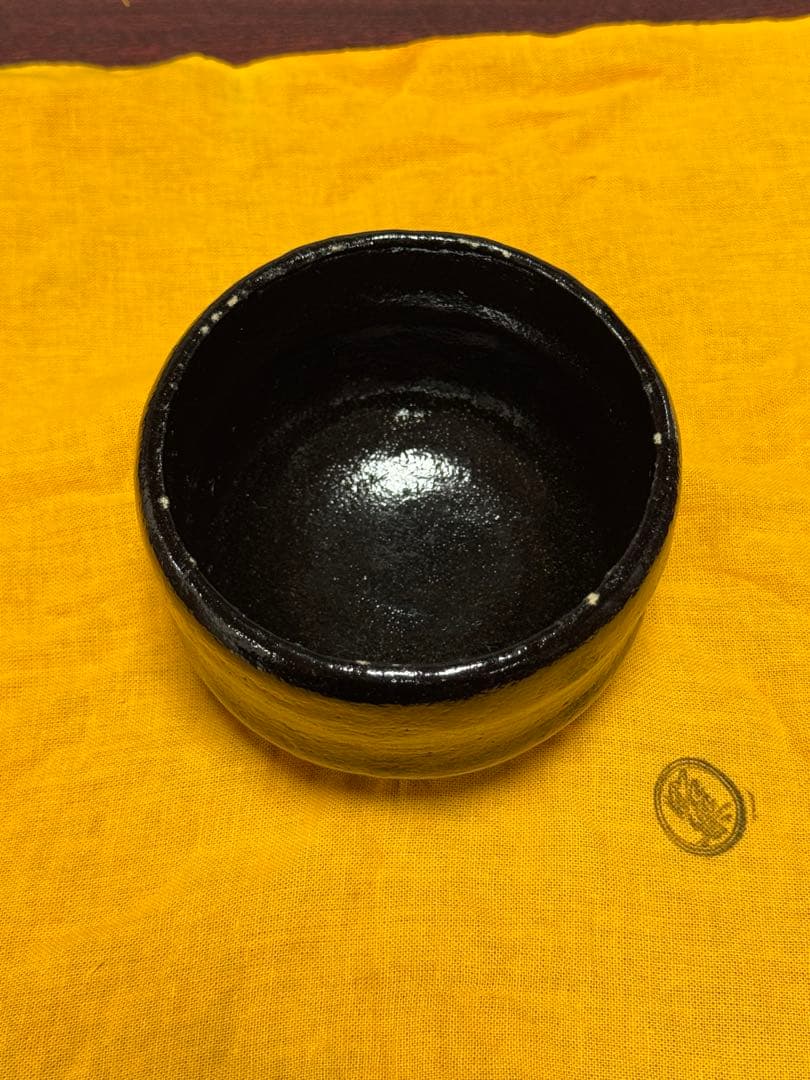 長次郎写鉢開　木箱付き　黒楽茶碗