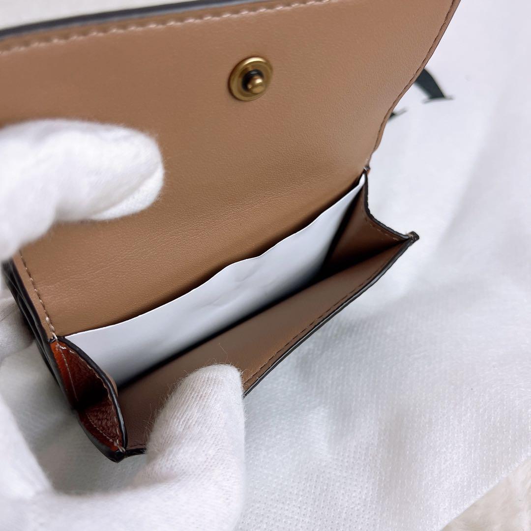 新品未使用 COACHコーチ 三つ折り財布 コンパクト ブラウン 馬車.